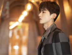 开云体育平台APP-湖人力克爵士迎关键胜利，切特·霍姆格伦统治级数据震撼联盟