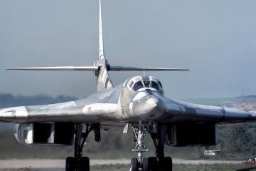 开云APP-暗夜翻盘！贝恩统治级数据如风暴眼，公牛翻盘热火演绎不屈狂飙