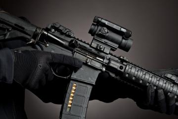 开云官网-东方巨龙力克西方豪门，法比尼奥攻防两端统治比赛