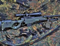 开云体育中国-德甲争冠战之夜，恩比德用实力证明自己，体育之夜的辉煌交响