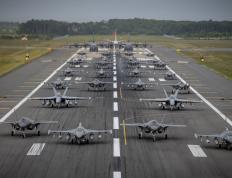 开云体育中国-足球世界的冰与火之歌，英超争冠白热化，委内瑞拉爆冷斩落佛罗伦萨