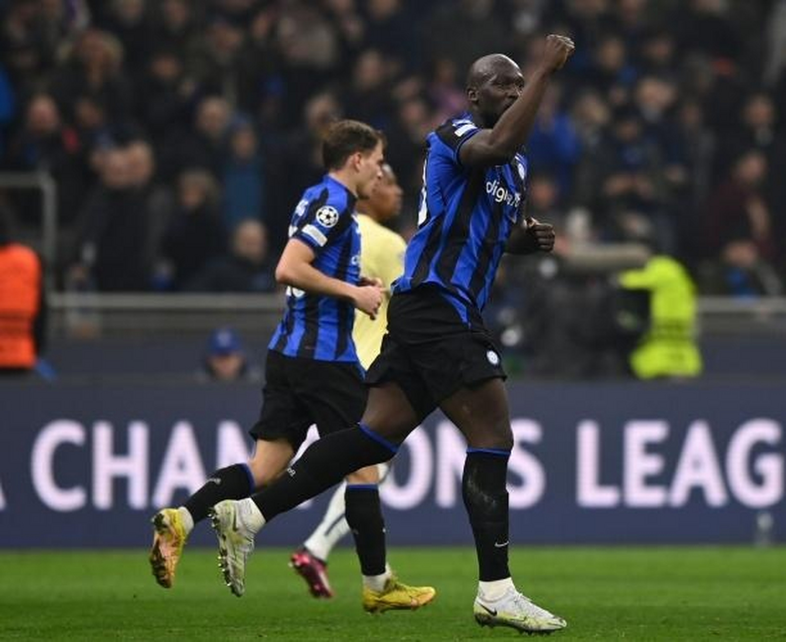 开云体育APP下载-包含焦点大战：拳击上演巅峰碰撞的词条