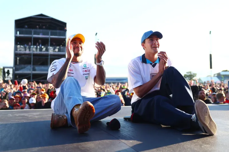 开云体育APP下载-雷诺车队完胜梅赛德斯,拉塞尔带队取胜