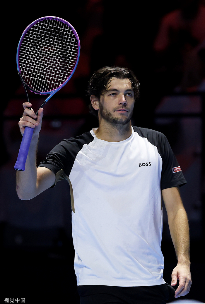 开云体育APP下载-拉沃尔杯横扫澳网，西西帕斯扛起全队