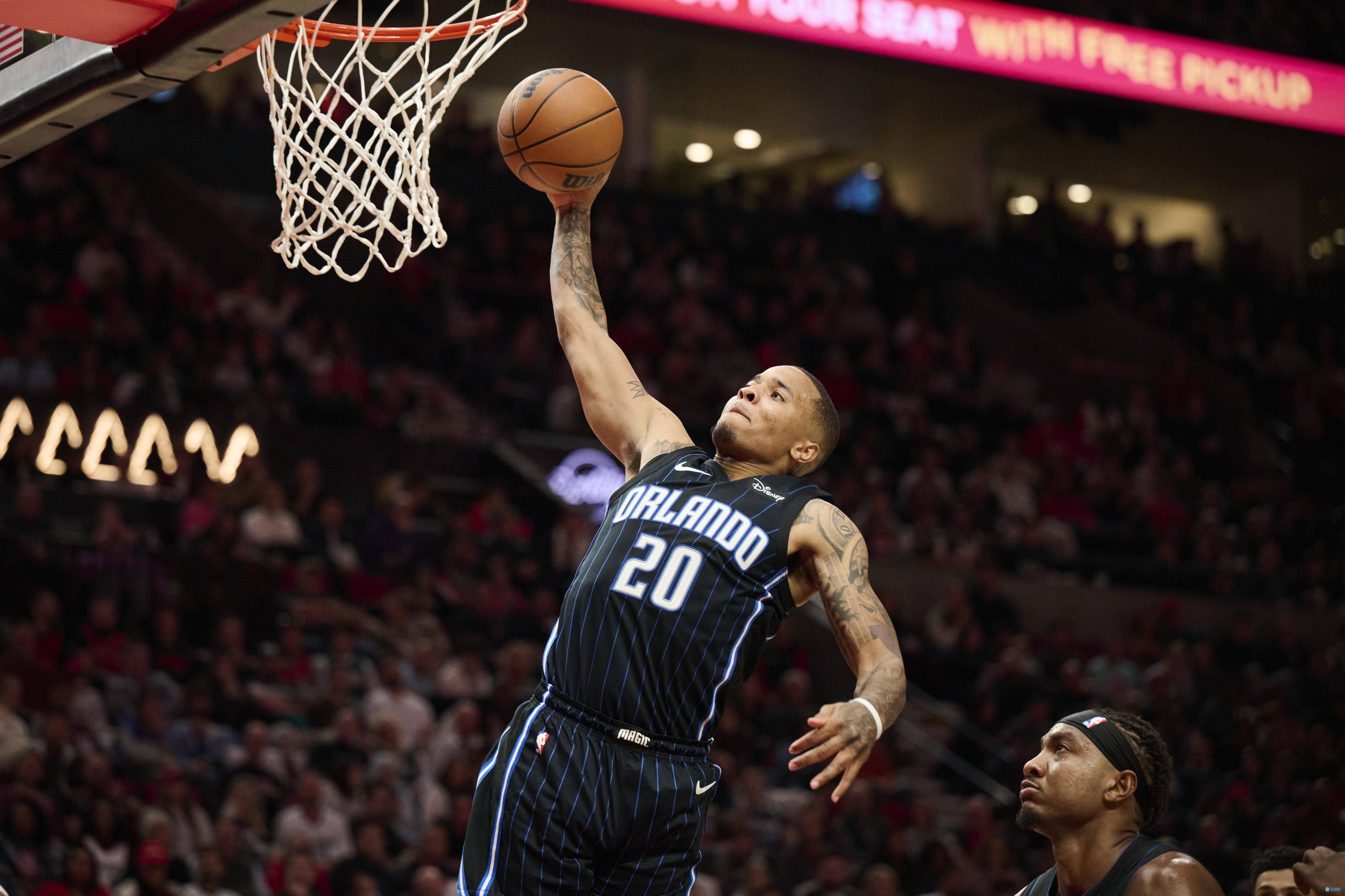 开云官网-热火力克鹈鹕,恩比德惊艳四座