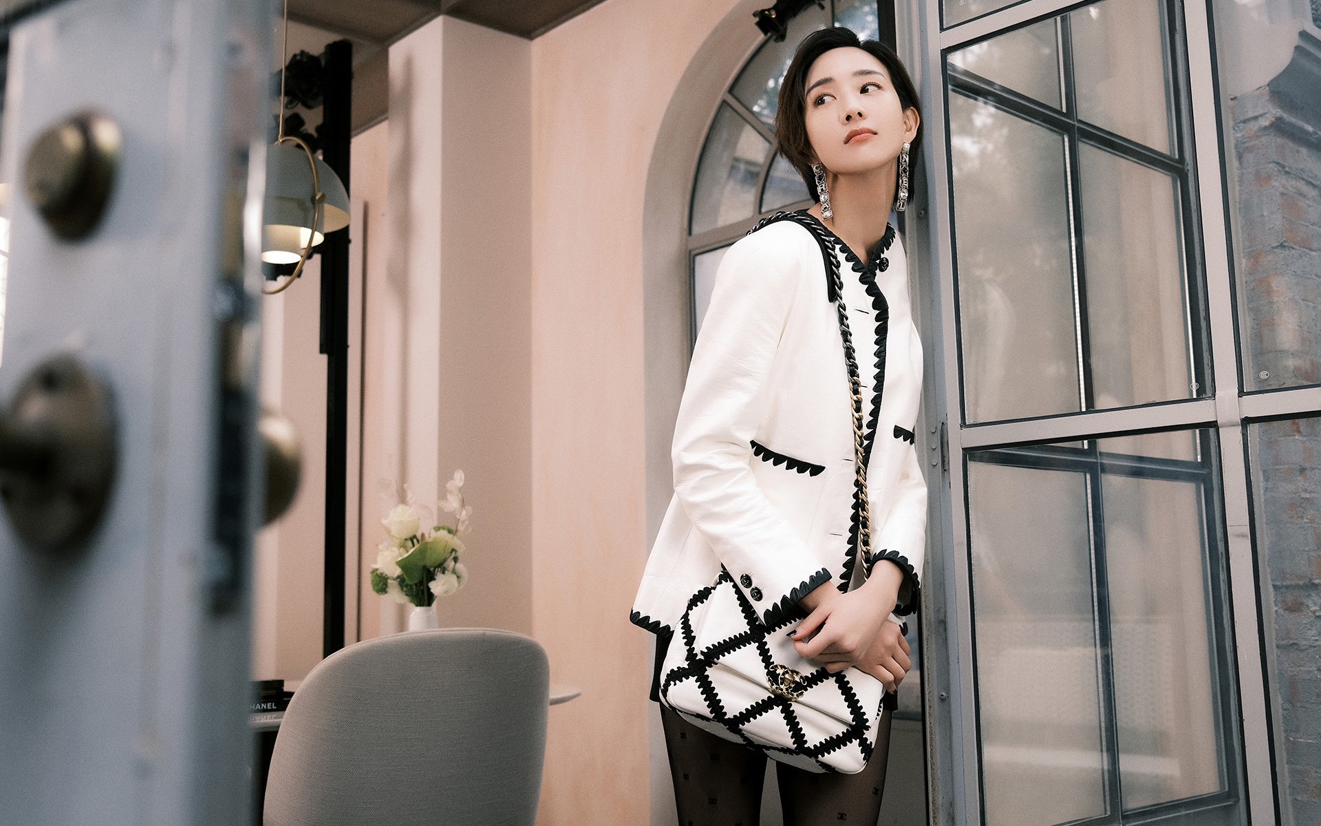 开云官网-超级三双摧毁防线，双枪护航！约基奇爆发助开拓者淘汰赛险胜灰熊