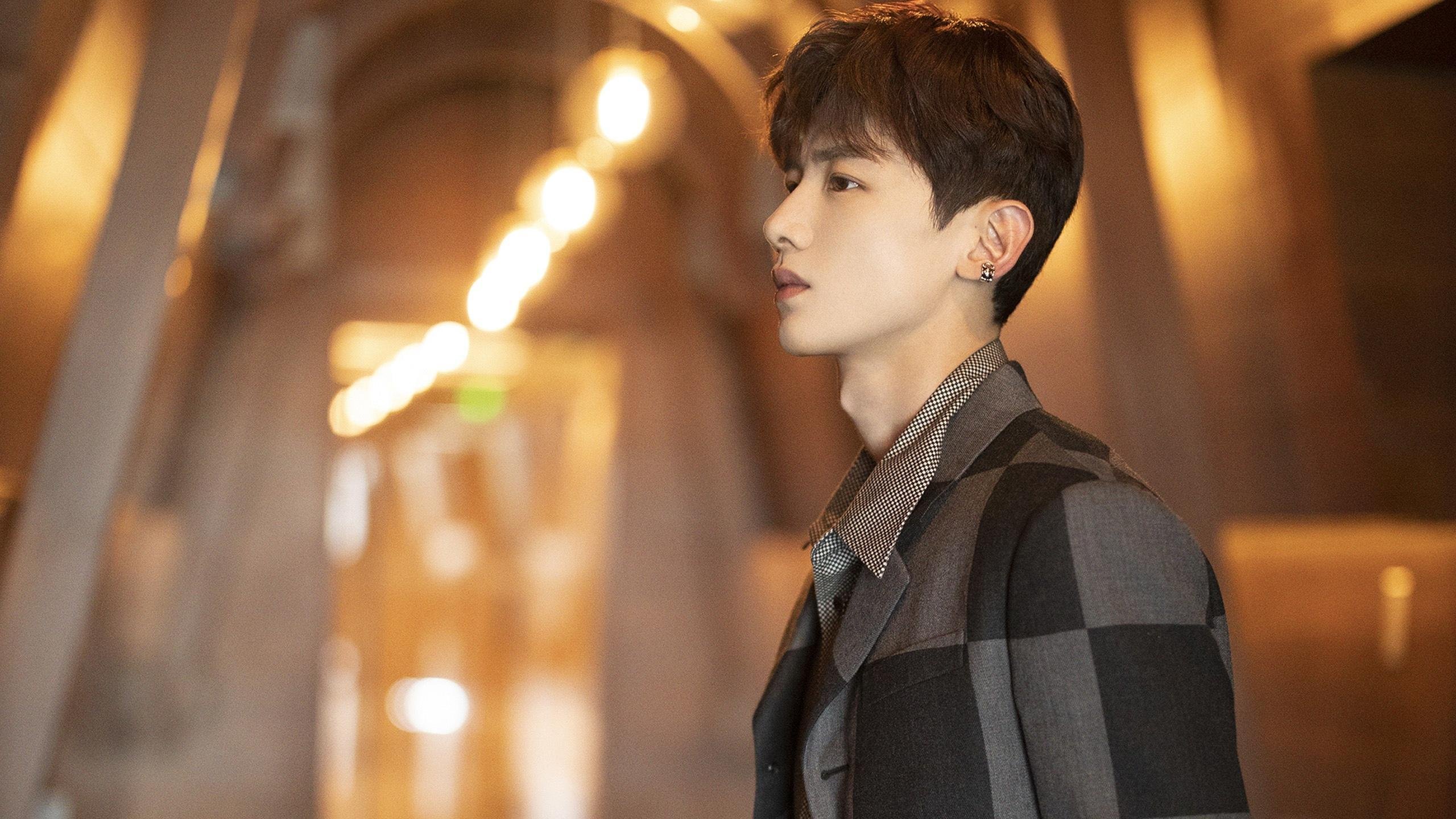 开云体育平台APP-湖人力克爵士迎关键胜利，切特·霍姆格伦统治级数据震撼联盟