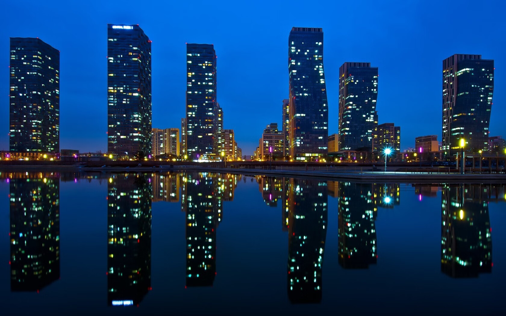 开云体育APP下载-新生代的怒吼,马刺强势拿下勇士,哈利伯顿成为关键先生