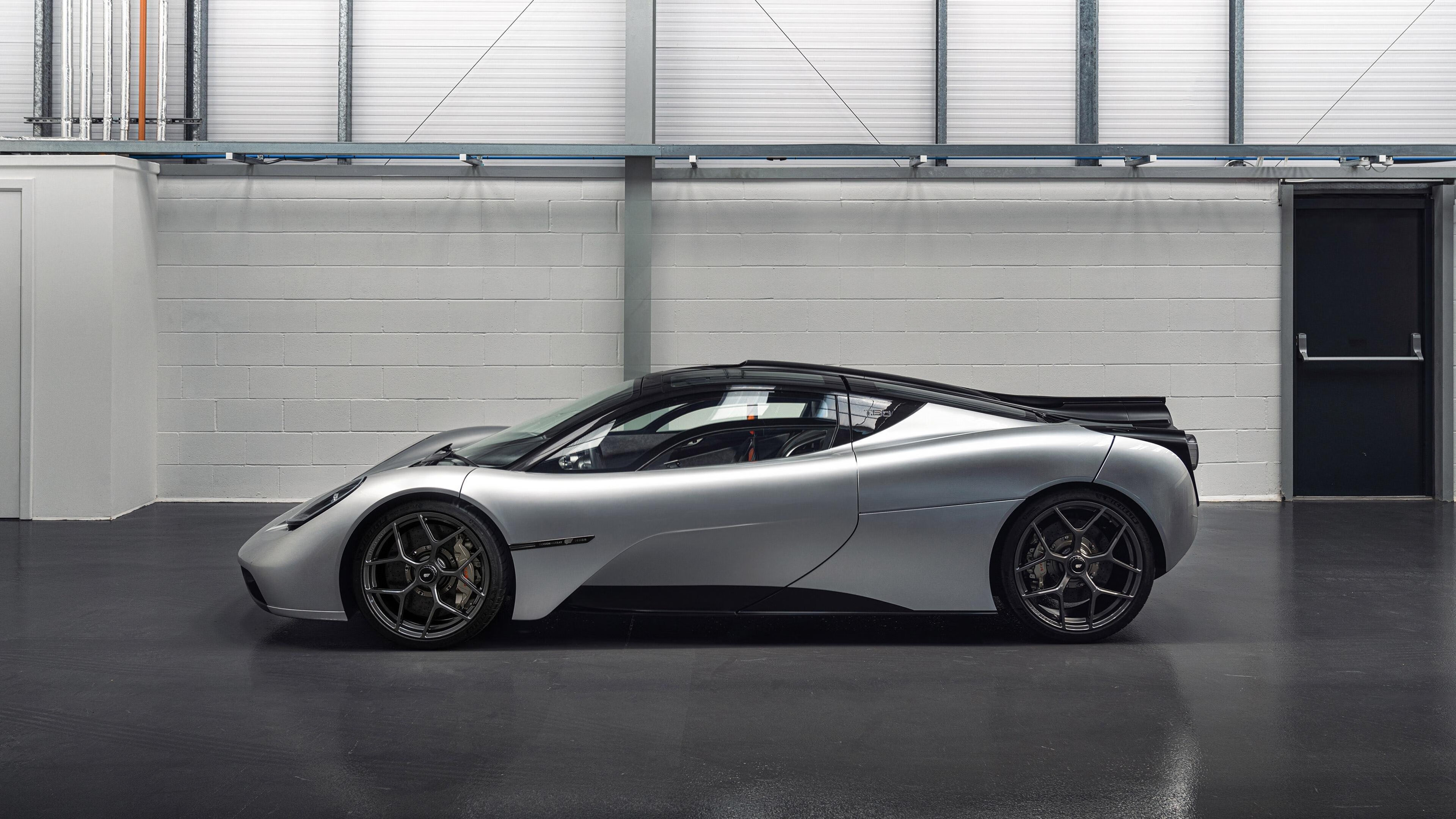 开云体育官方网站-球场风云与赛道狂飙，从猛龙一波流到文班亚马的接管艺术