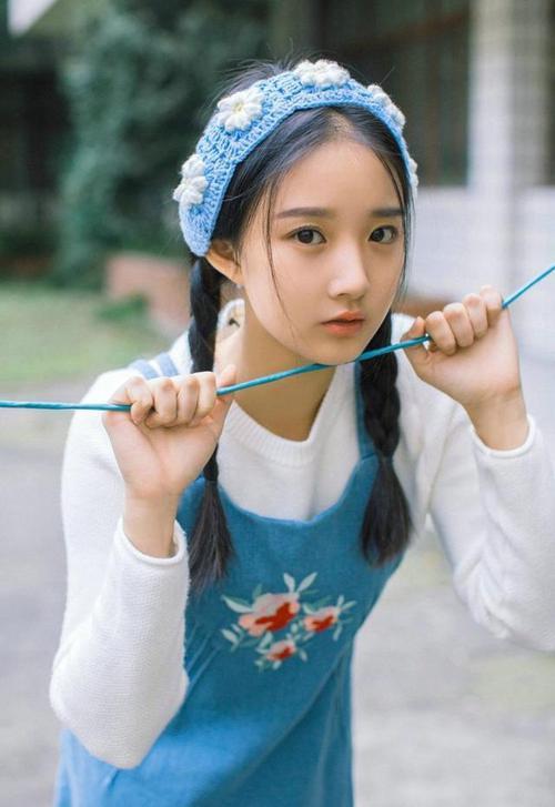 开云体育官网-萨内点燃赛场，哥伦比亚防守锁死智利—足球赛事双星闪耀