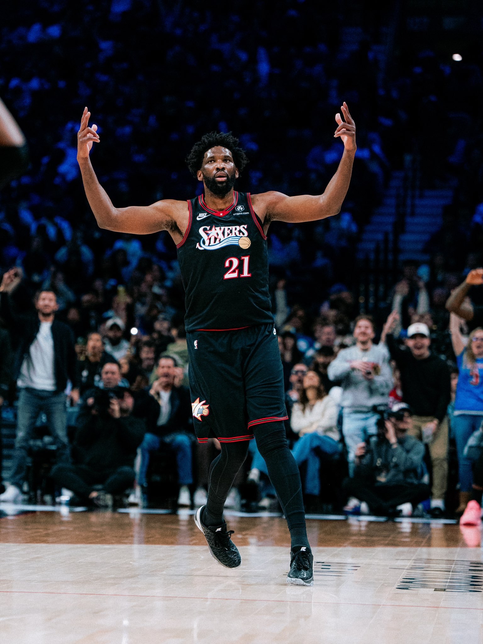 开云体育入口-太阳硬仗取胜快船，恩比德在西甲国家德比接管比赛