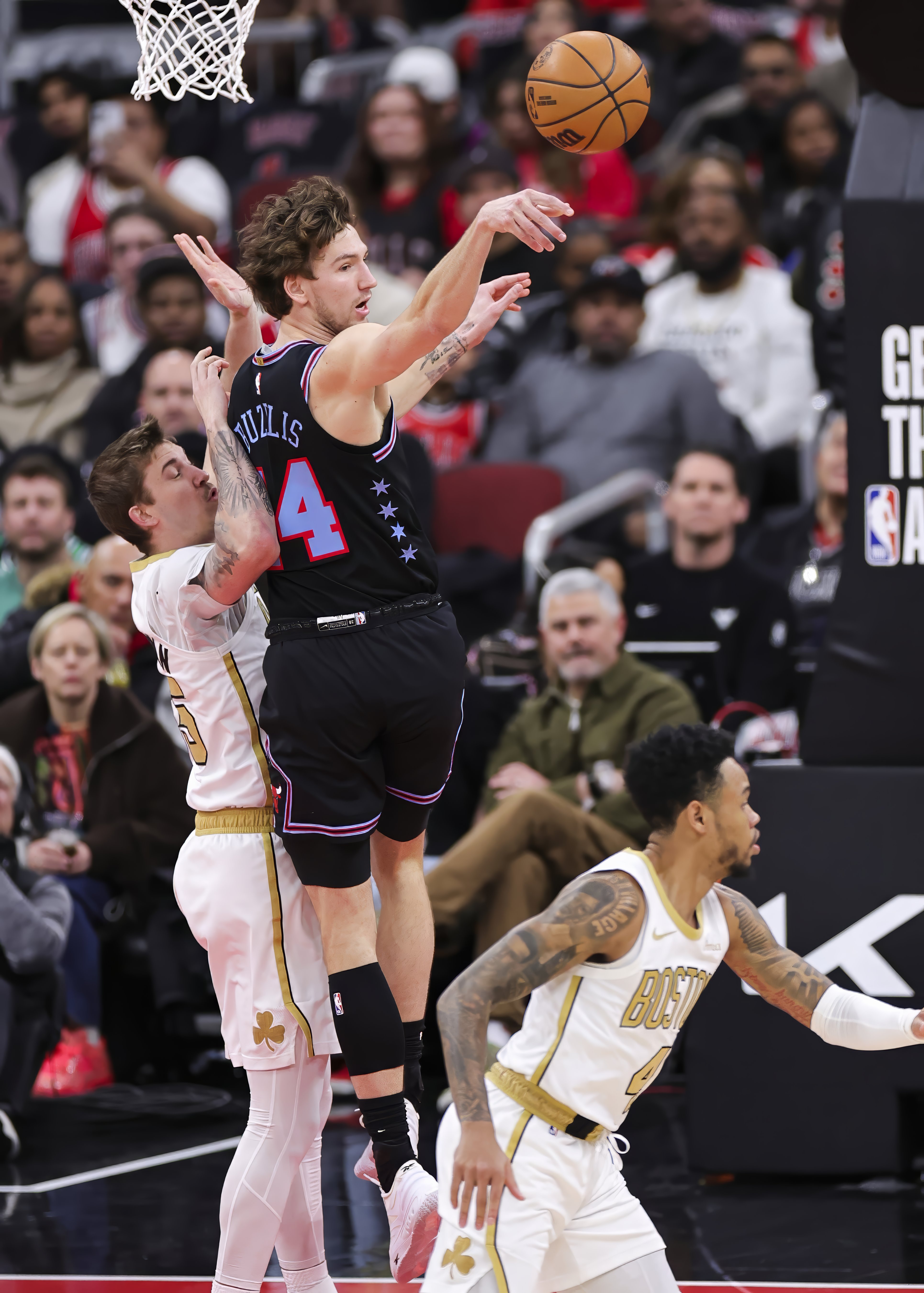 开云体育登录-NBA季后赛焦点战，公牛掀翻广厦队